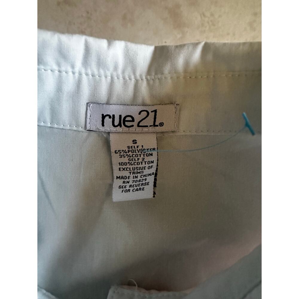 Rue21 Color Block Button-Up Shirt - Picture 2 of 2
